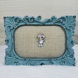 Disney Daisy Duck Enamel Pin Sassy Pose Pink Bow Trading Lapel